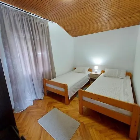 Apt.mila -near Queen Привлака