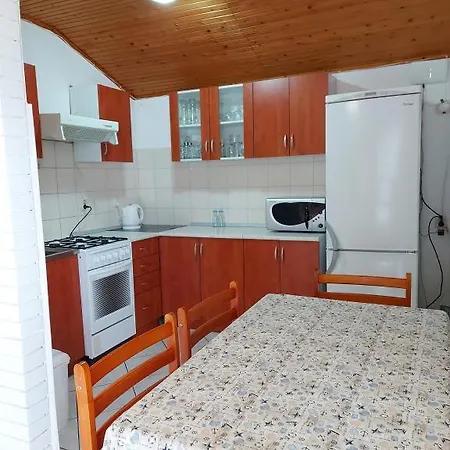Apt.mila -near Queen * Привлака